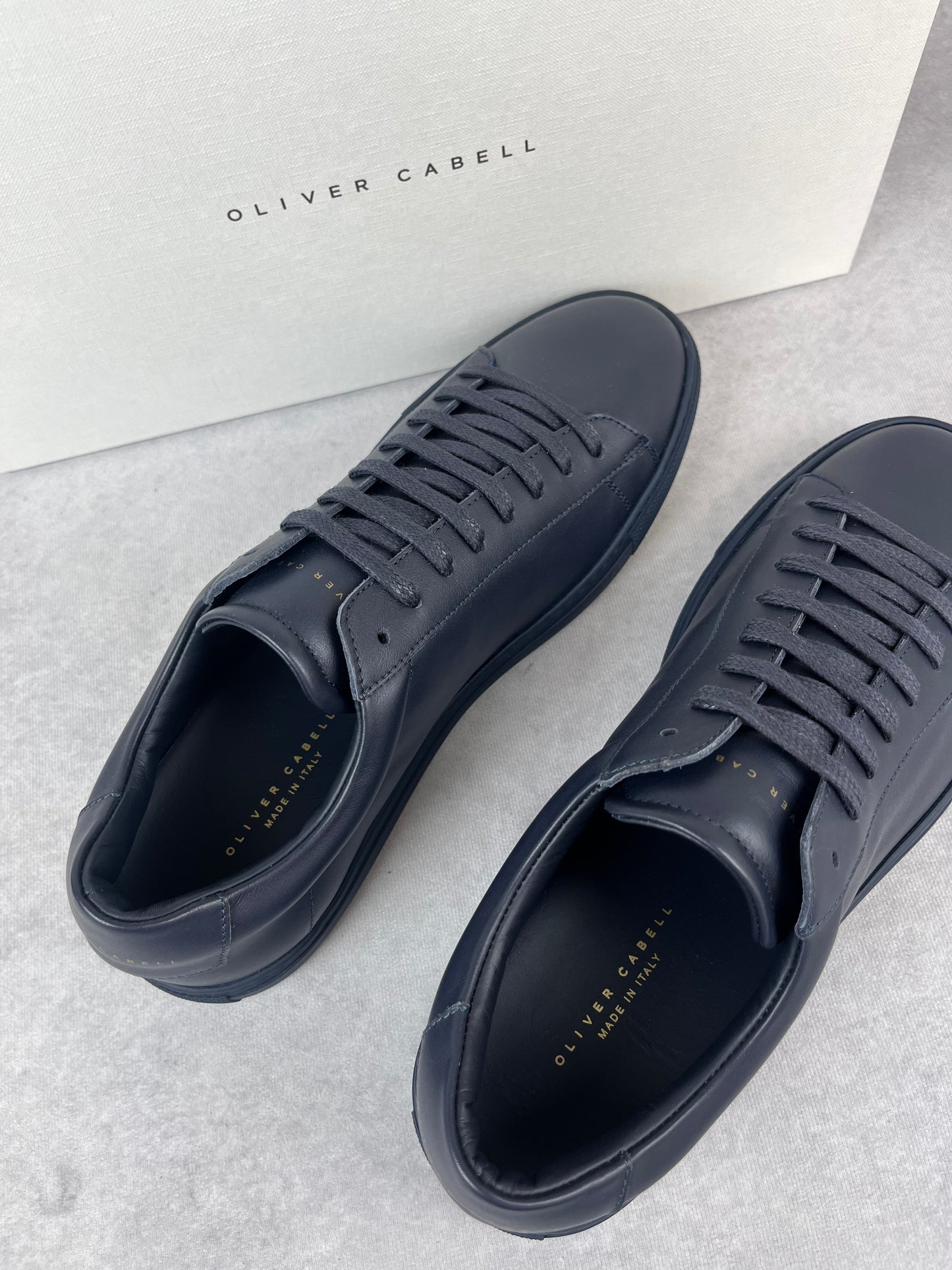Oliver Cabell low 1 navy sneaker