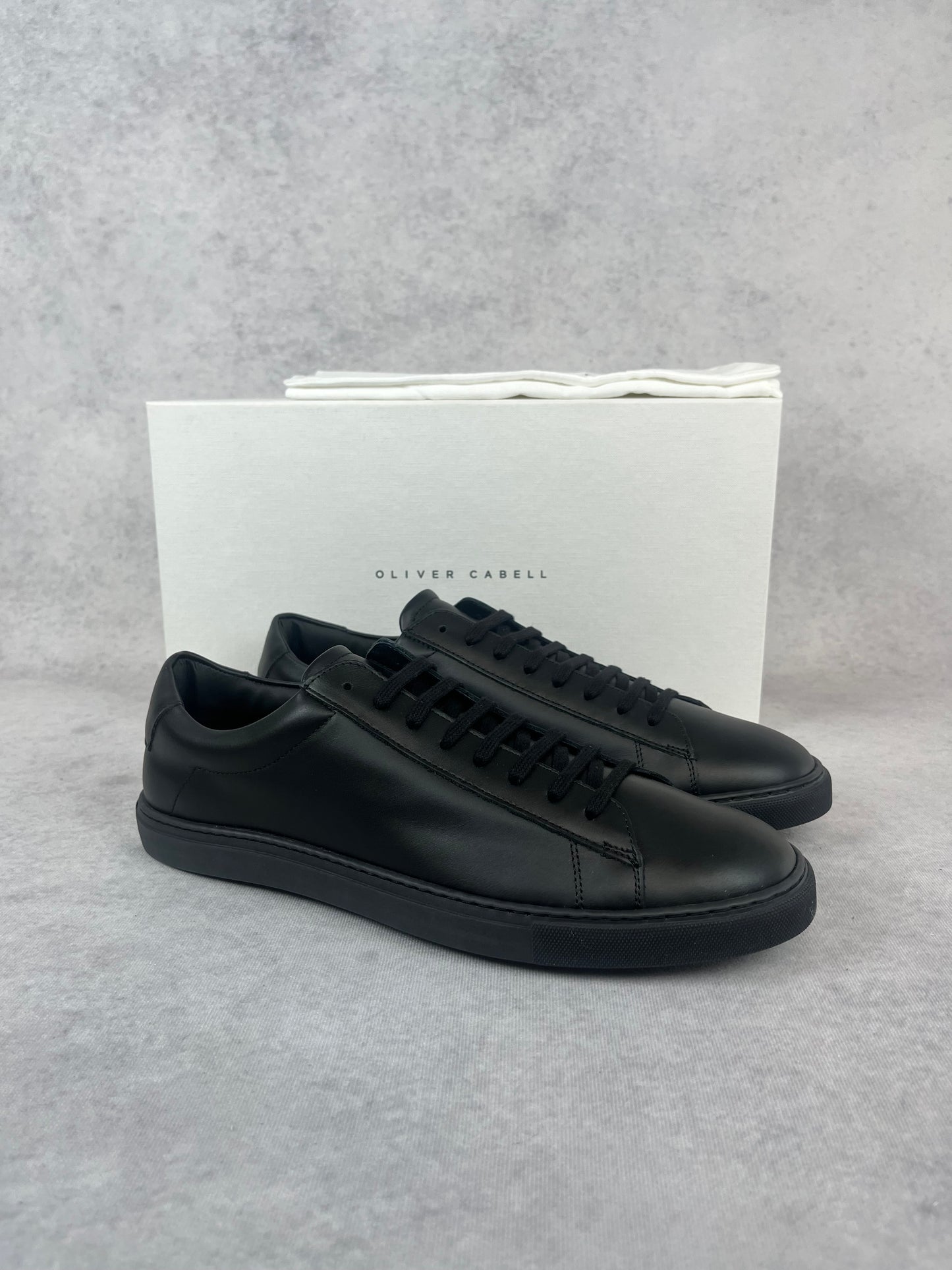 Oliver Cabell jet black sneaker
