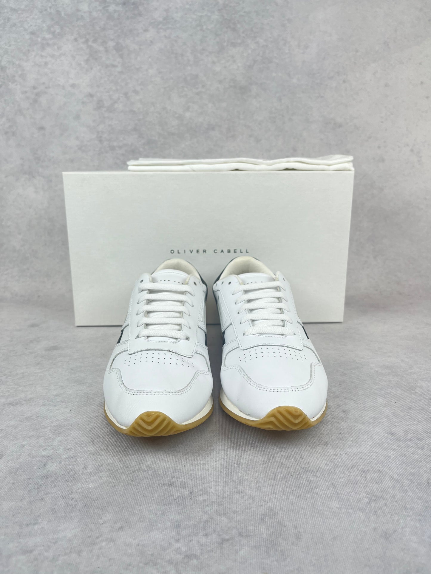Oliver Cabell vintage runner noir sneaker