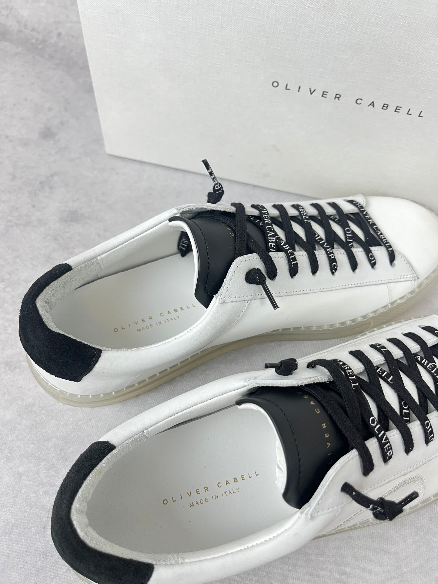 Oliver Cabell low ying yang sneaker