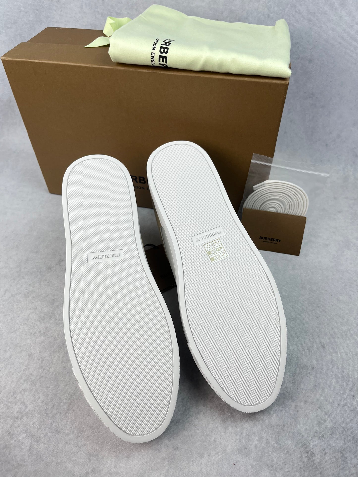 Burberry checked sneaker